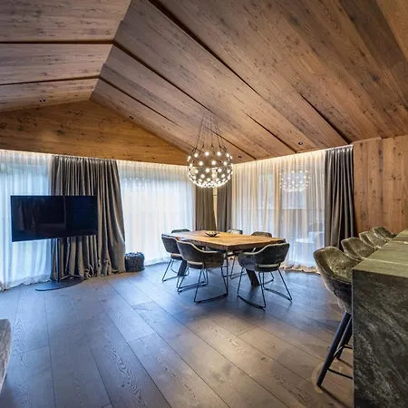 Urela Luxury Apartment