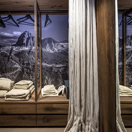 Urela Luxury Apartment Santa Cristina Val Gardena